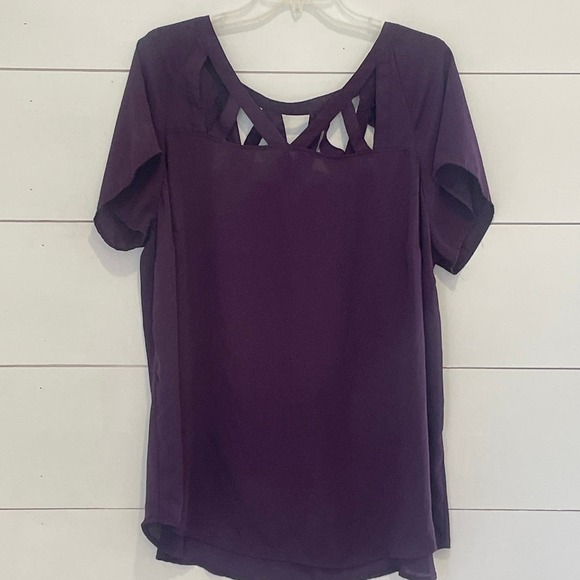 Women's Torrid Plus Size Purple Lightweight Blouse SZ 2 - Picture 1 of 6